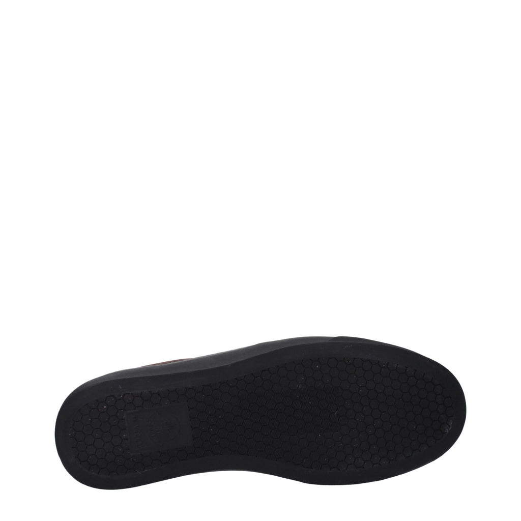 Braune Slipper aus Leder