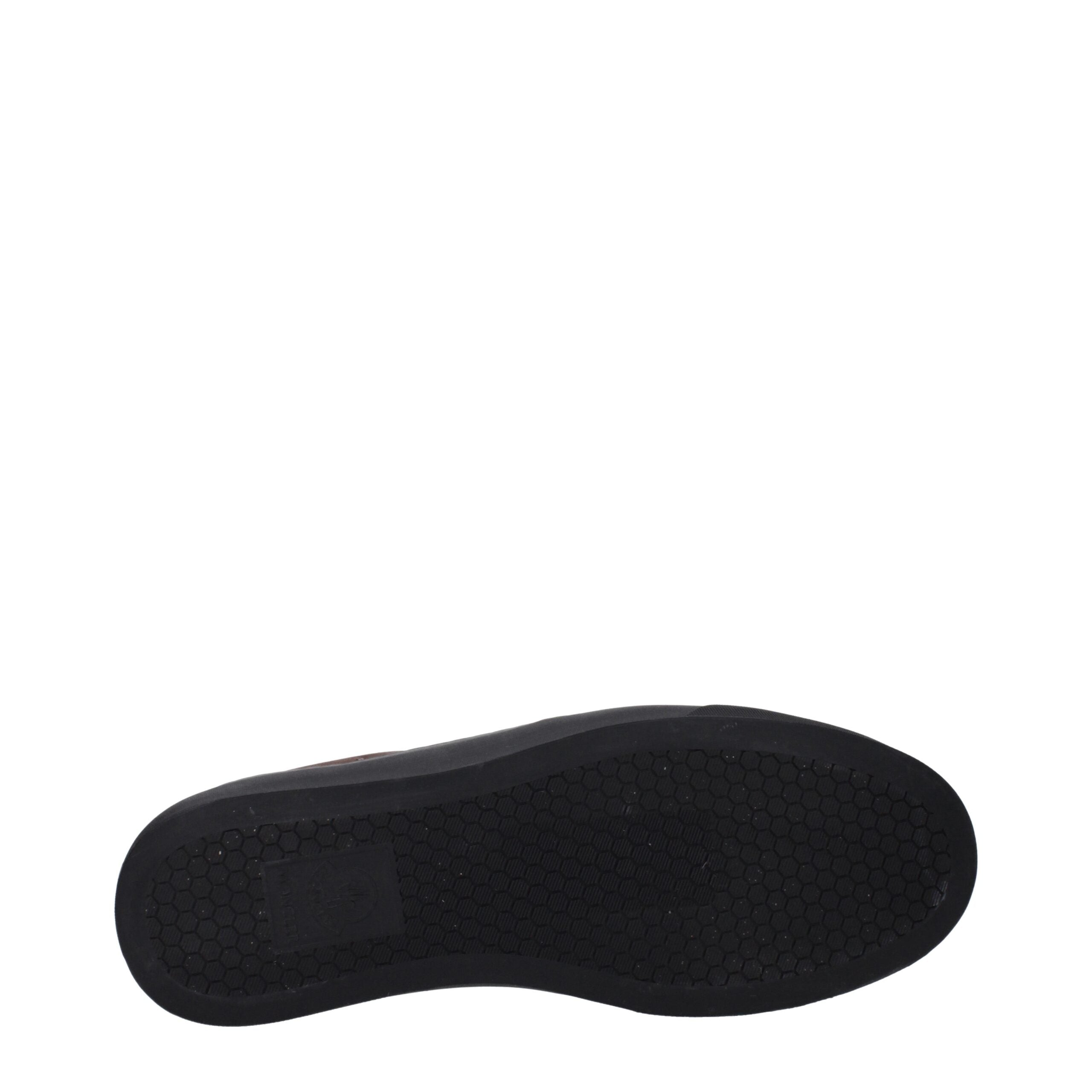 Braune Slipper aus Leder