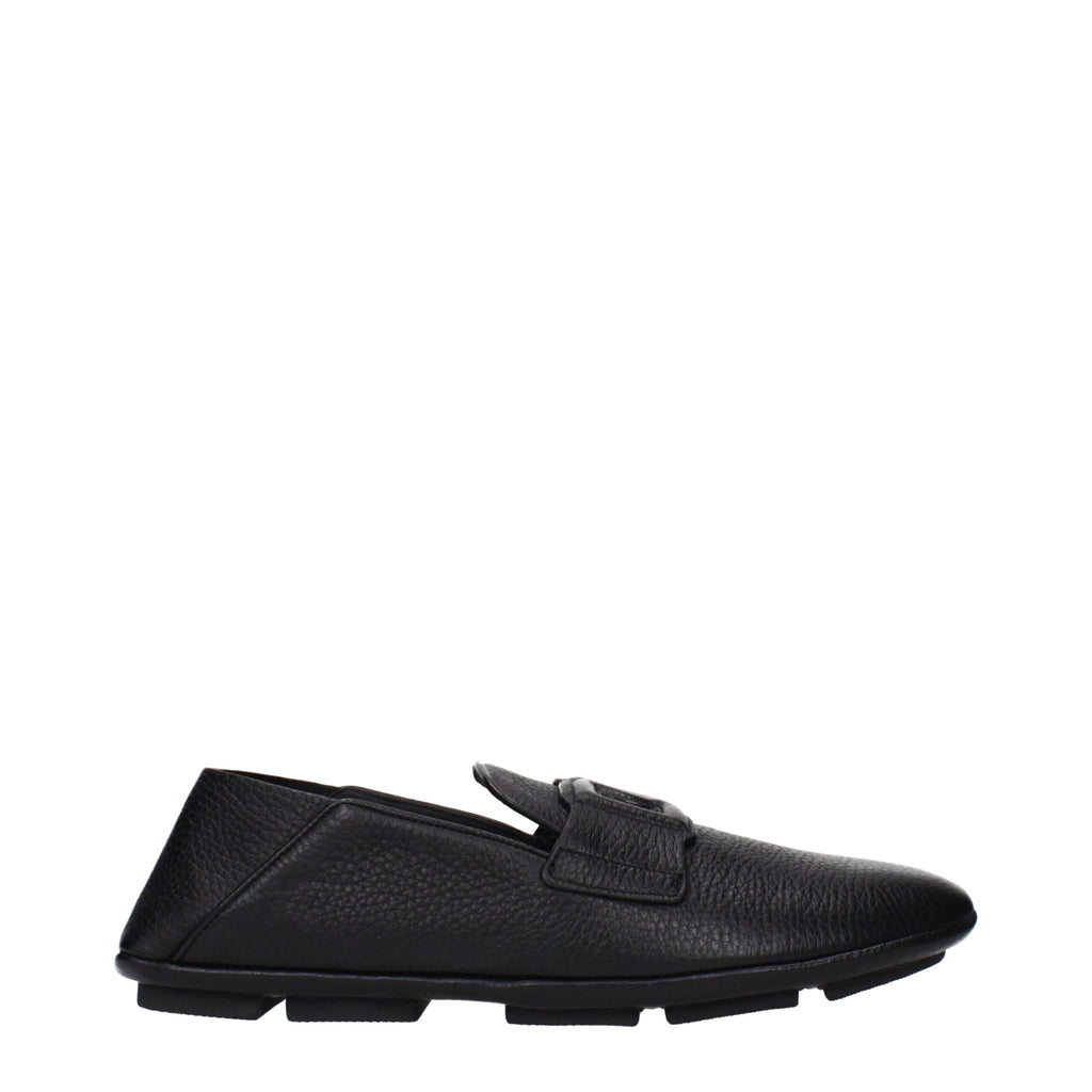 Schwarze Slip-On-Loafer aus Leder