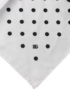 Weißer Schal mit Polka Dots