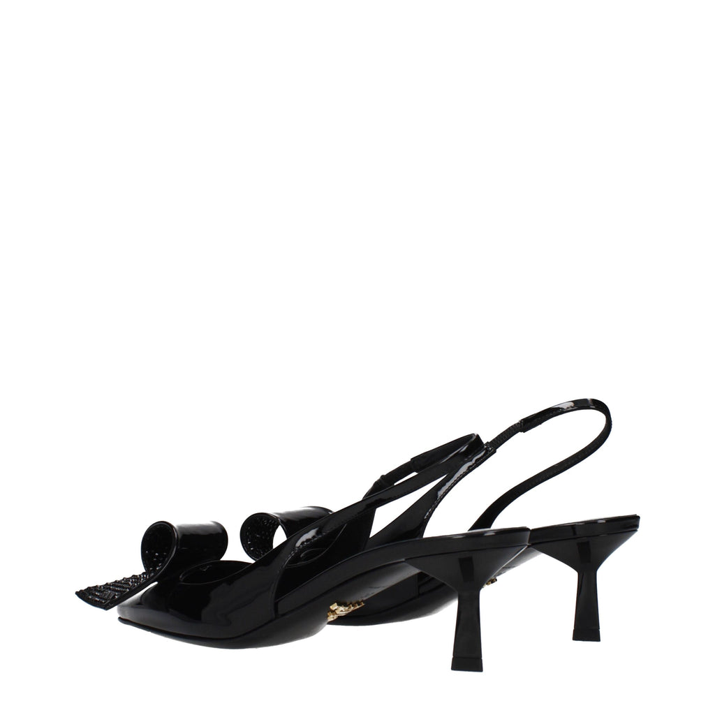 Sandaletten aus schwarzem Leder mit Stilettoabsatz