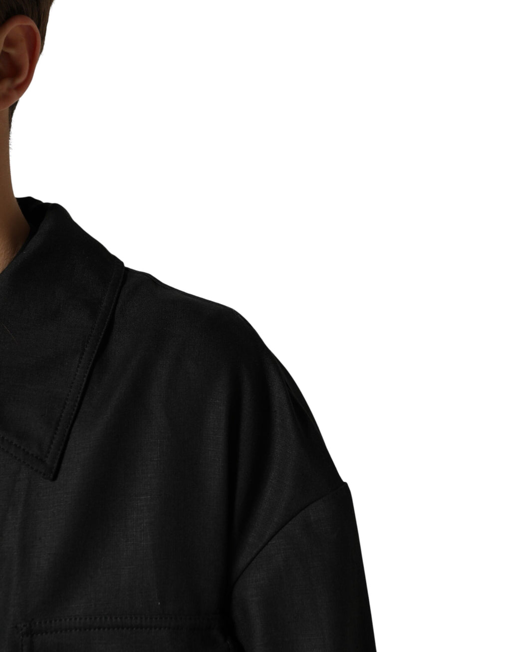 Schwarze Trenchcoat-Jacke mit Kragen und aufgesetzten Taschen